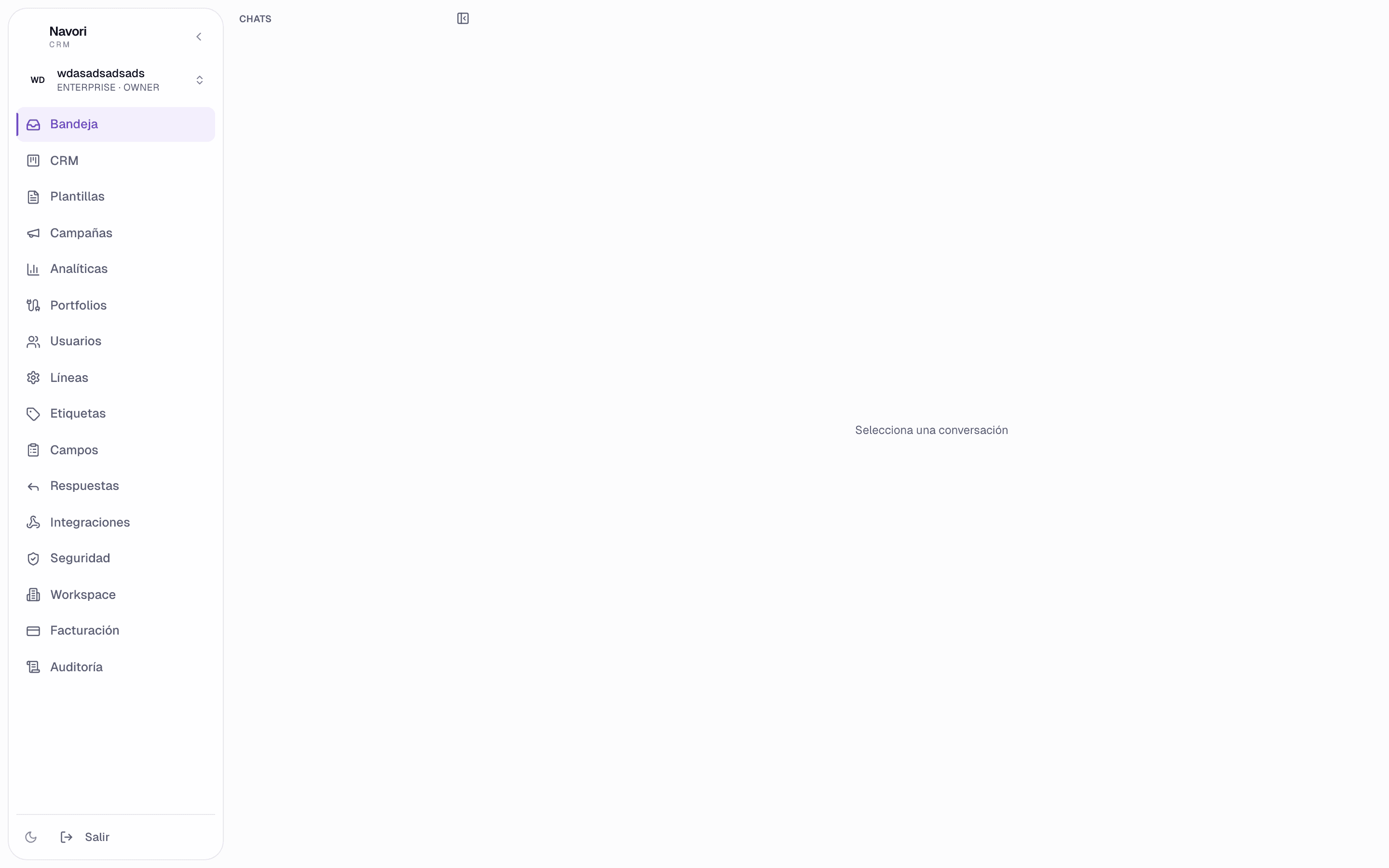 Inbox compartida de WhatsApp en Navori CRM con conversaciones, agentes asignados y pipeline.